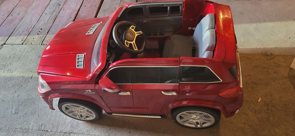 Детский электромобиль