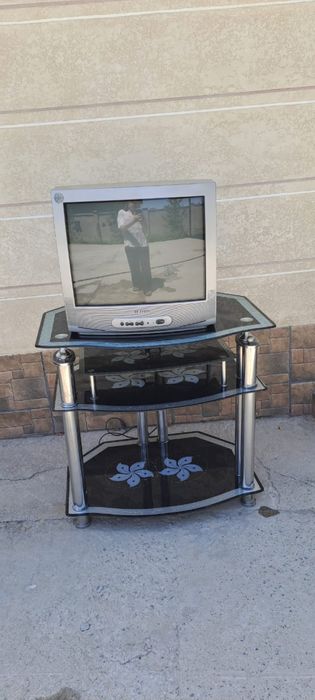 Старый телевизор, светной