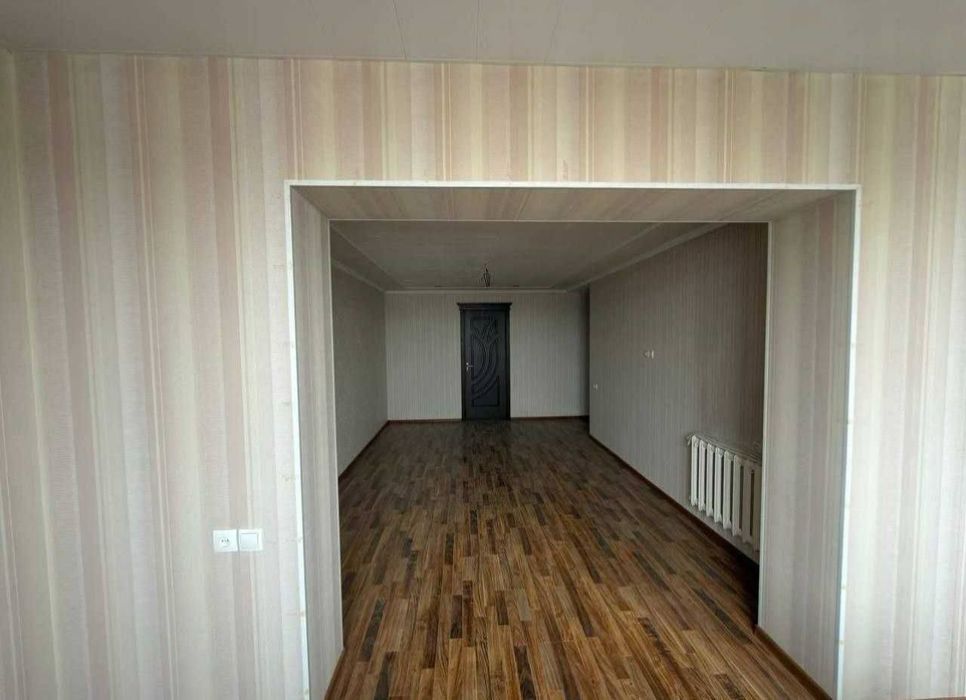 Квартира продаётся Чиланзар Актепа 2/4/4 балкон 2*6 кирпич