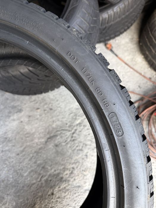 2 anvelope iarna 245/35/20 , Hankook ,DOT 2023 , 6.8 mm