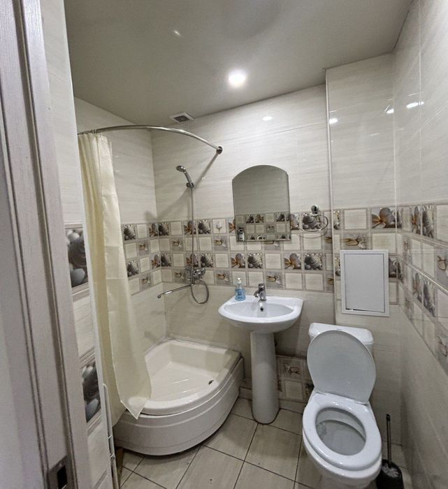 Нежилое помещение в центре 2/1/4. Яккасарайский район Срочно