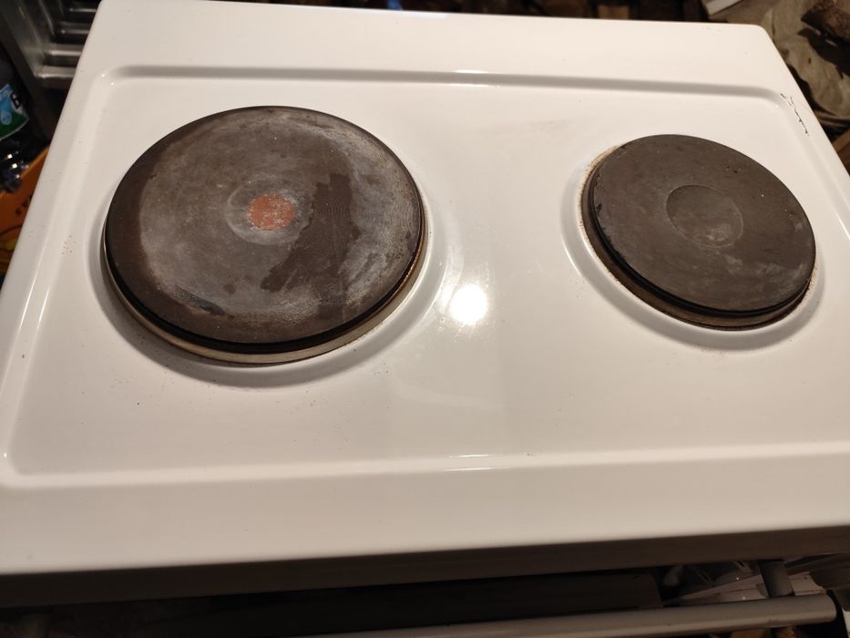 Продавам готварска печка  VICOM