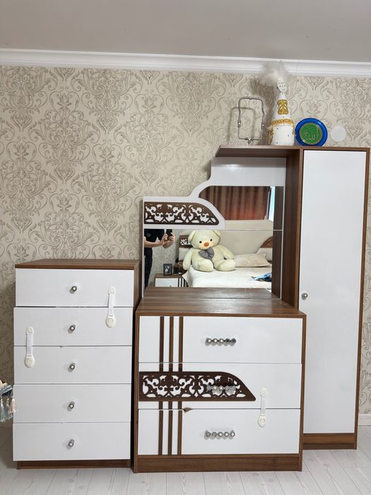 Спальный гарнитур