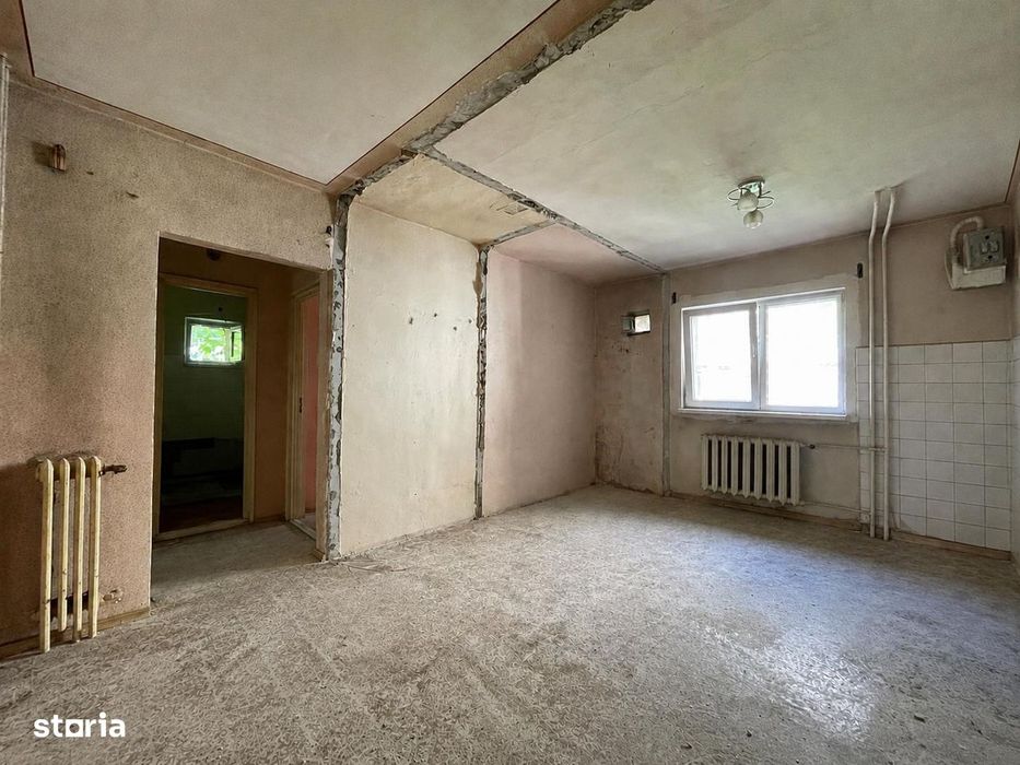 Apartament cu 2 camere, decomandat, Lacul Rosu