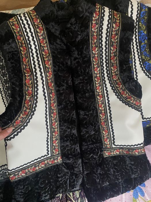 Bundite de copii și adulti disponibile sau pe comanda