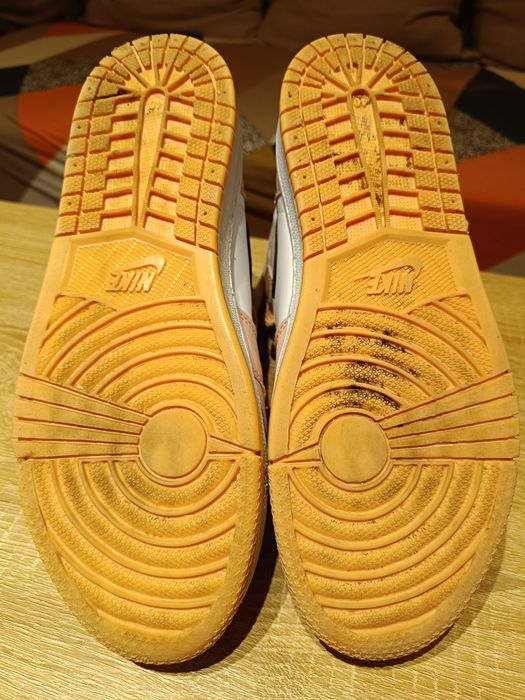 Adidași gheata Nike