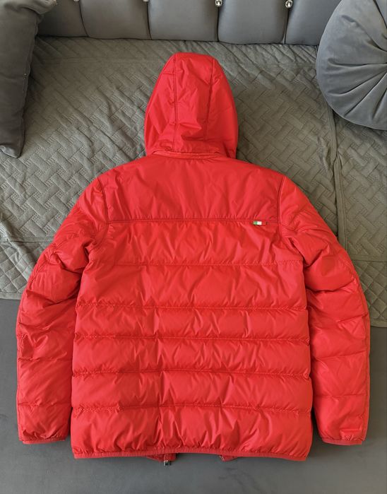 Продам куртку Puma Ferrari