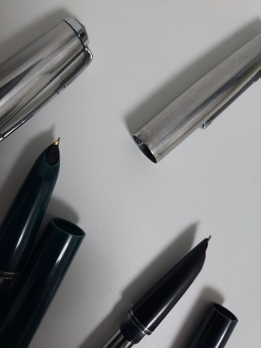 Stilouri Made in China penita aur 12k