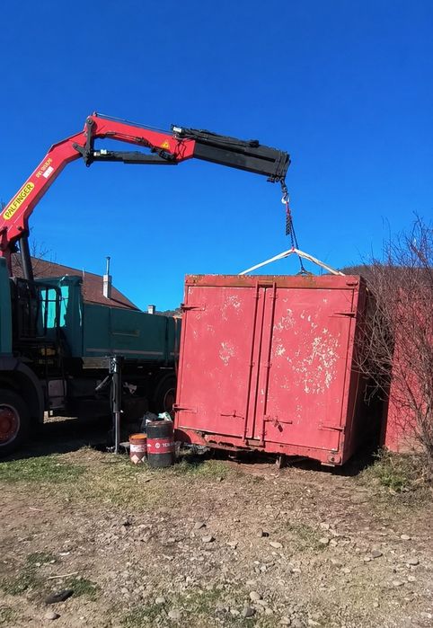 Container dimensiuni: Exterior 5500 x 2450
Interior 5000 x 2050