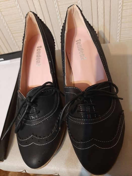 Обувки на платформа, размер 40, нови,  кожа, набук., не са обувани.