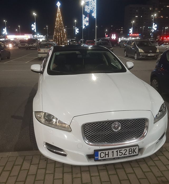 Jaguars  XJ , бял !