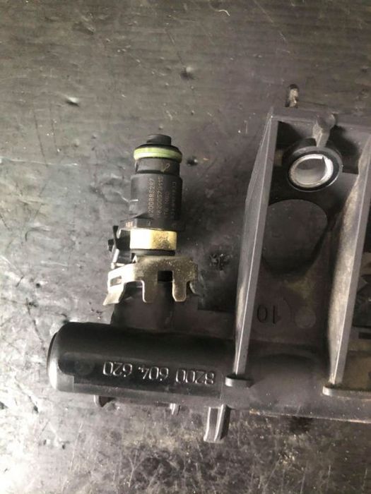 injector 1.2 b tce renault clio 3 twingo 3 modus  dupa 2007