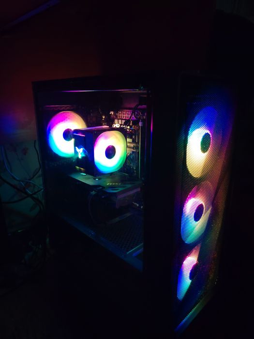 Настольный компютер