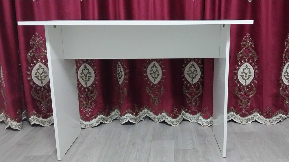 Стол            Стол