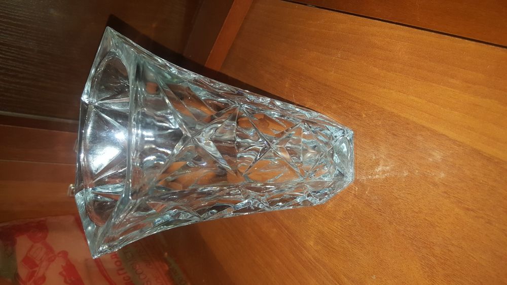 Стеклянная ваза совсем недорого