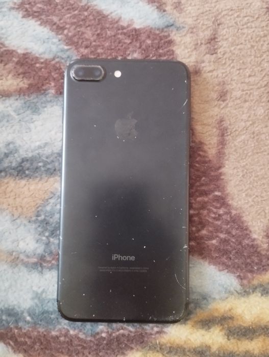 Продам айфон 7 плюс