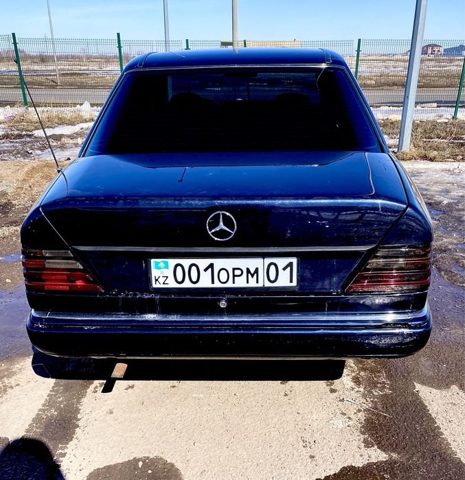 Mersedec-Benz E230