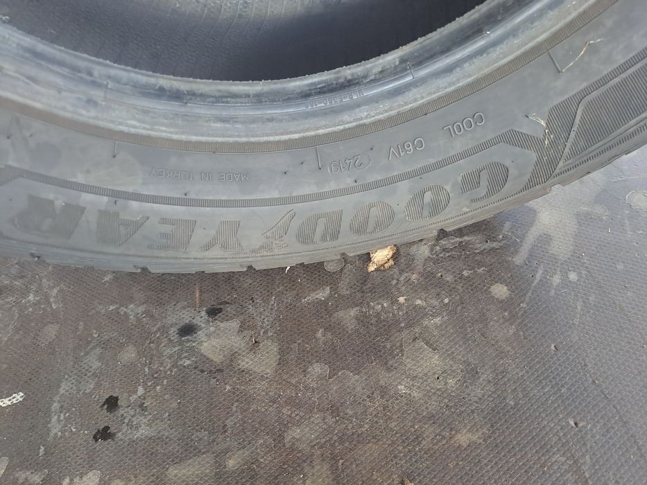 Шины балоны 215 /65/16С спринтер