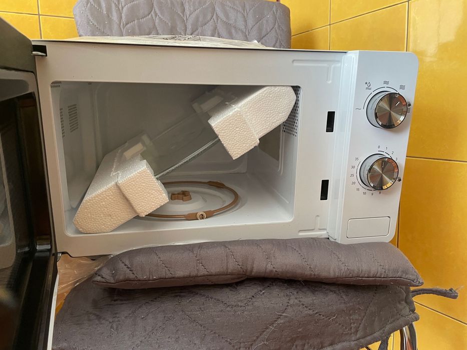 Cuptor cu microunde Gorenje