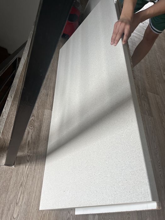 Столешница с мойкой .