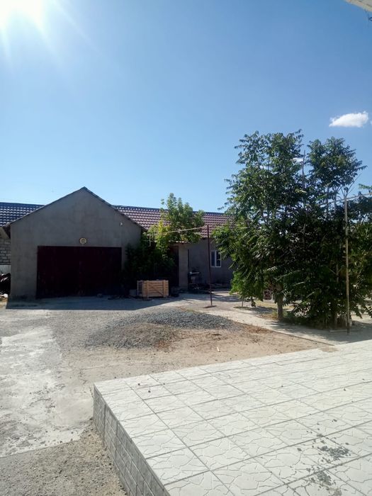 Продается дом большой в мкр Атырау