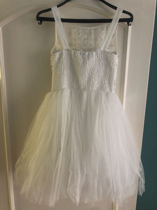 Официална рокля