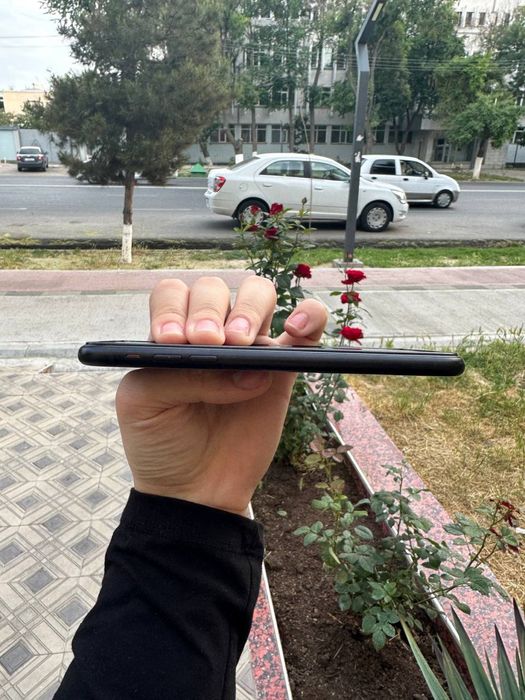 iPhone XR черный