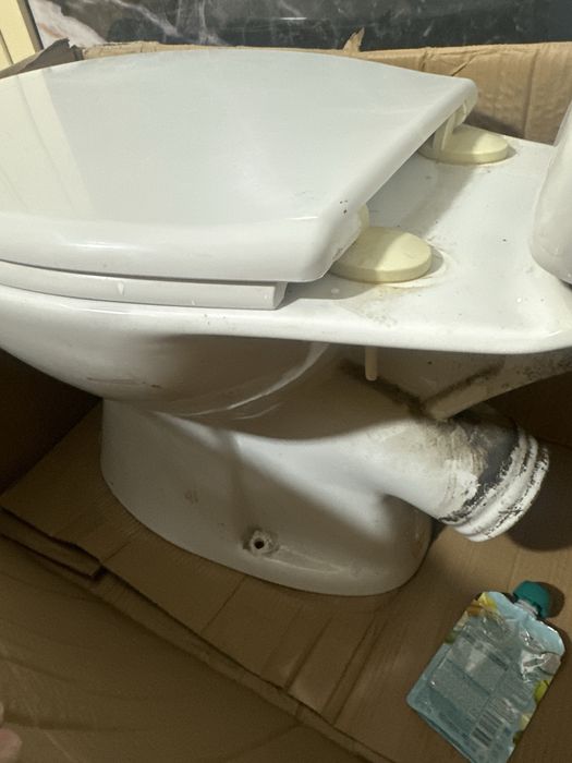 Бесплатно унитаз в хорошие руки
