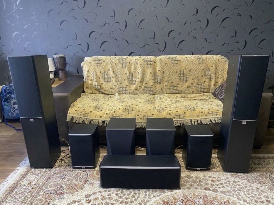 Акустика JBL Arena + Yamaha (Комплект 5.0)