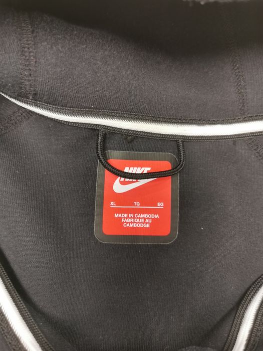 Nike tech fleece XL L