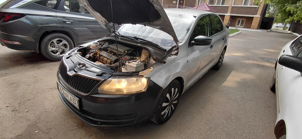 Продам skoda rapid