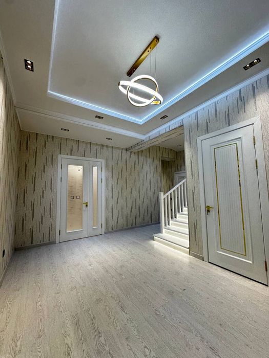 Hi Tech 2 sotix 6 xona Sergeli Xonabod 9 bekat