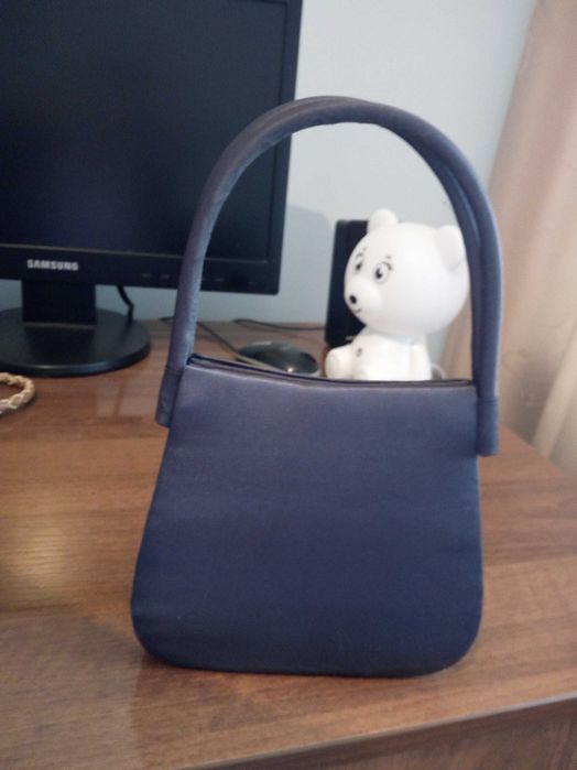 Продам вечернюю сумочку