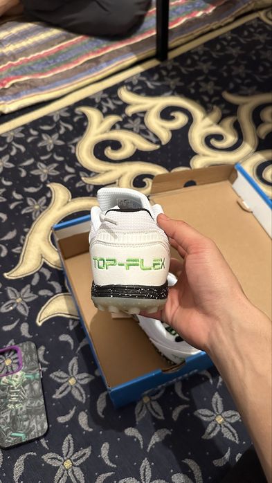 Joma сороконожки продаю