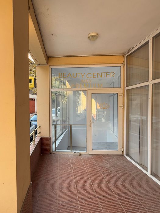 Дава се под наем Магазин в Шумен, Център - 110 кв.м за 408 € - Снимка #10