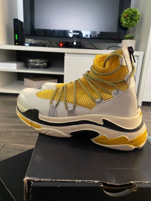 Sneakersi Exclusives