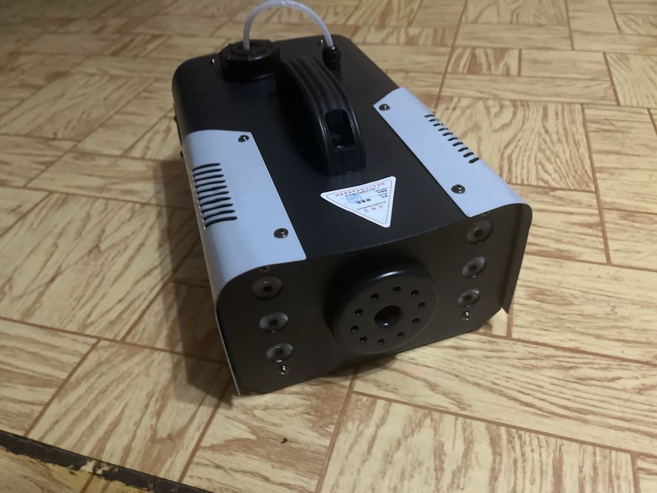 Дым машина, Генератор дыма 1200W