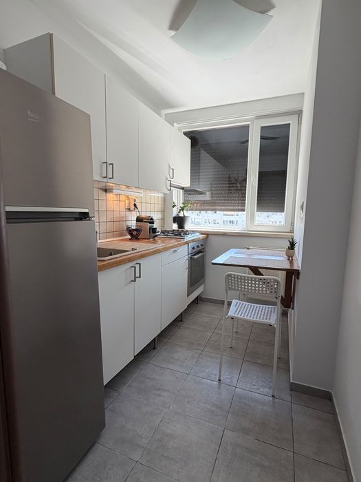 Proprietar vand garsoniera moderna  zona Dristor 2, metrou la iesirea din bloc . EXCLUS AGENTII