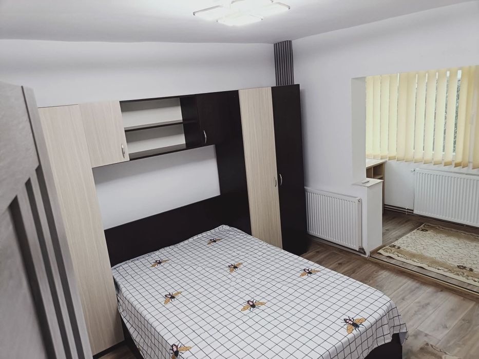 Inchiriez apartament 2 camere cartier Sarari