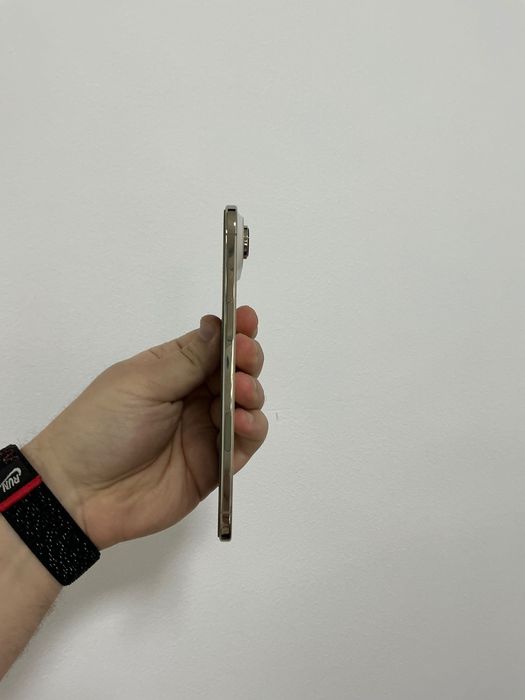 iPhone Air 256 GB Starlight и чехлы