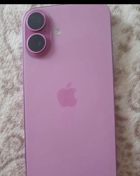 Vand ipone 16 pink