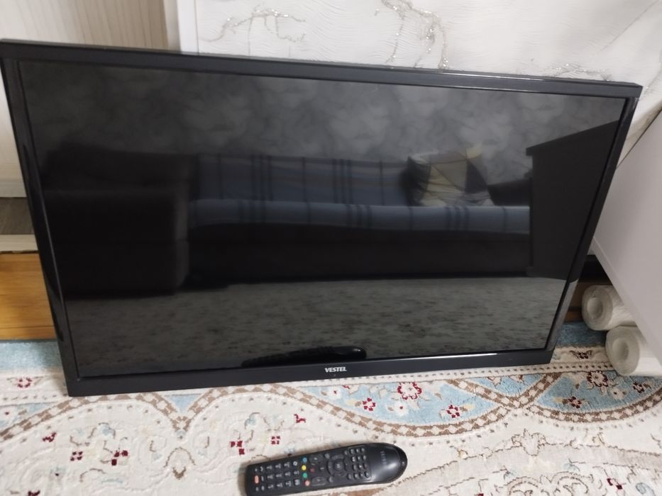 Продам телевизор Vestel 32" б/у
