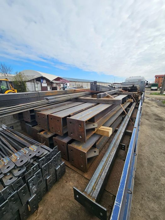 Vand structuri metalice la 300mp sau 600mp demontabil pe suruburi