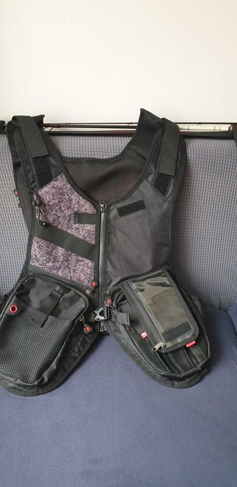 ЕЛЕК-Rapala Urban Vest Pack.