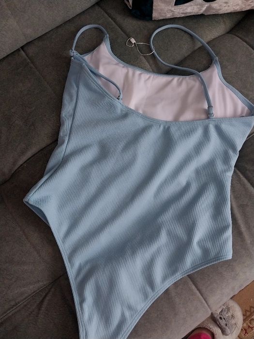 Продам купальник