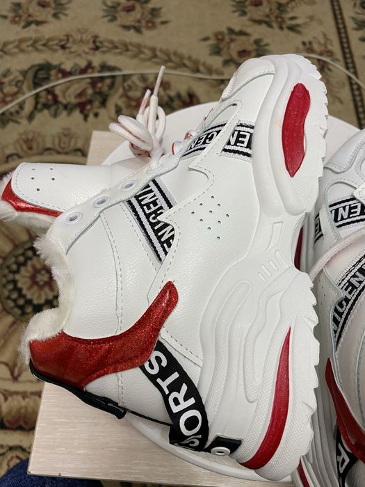 Зимние кроссовки