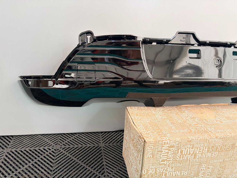 Spoiler bara spate Renault Clio 4 2012-2016 nou original Renault negru lucios