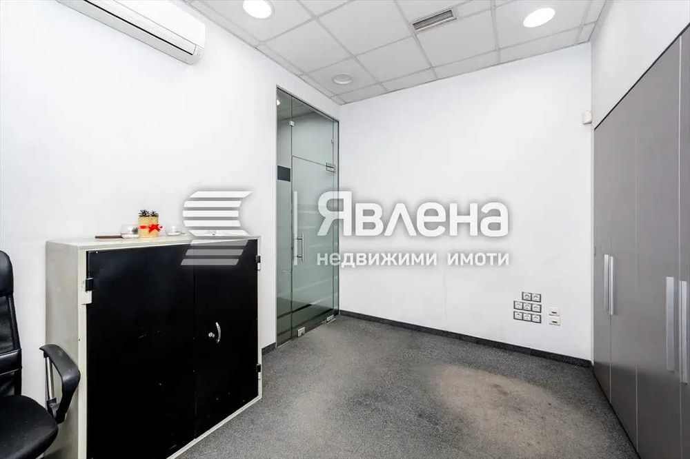 Продава се Магазин в София, Център - 172 кв.м за 2326 €/кв.м - Снимка #21