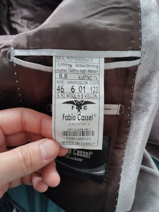 Продам костюм. 46 размер. Турецкий