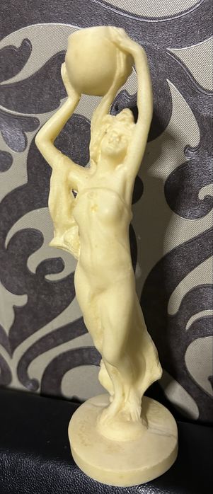 Статуетка на Афродита